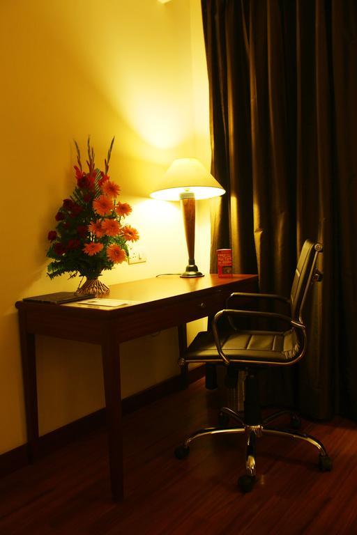 Continent Nakodar Hotel & Resorts Habitación foto