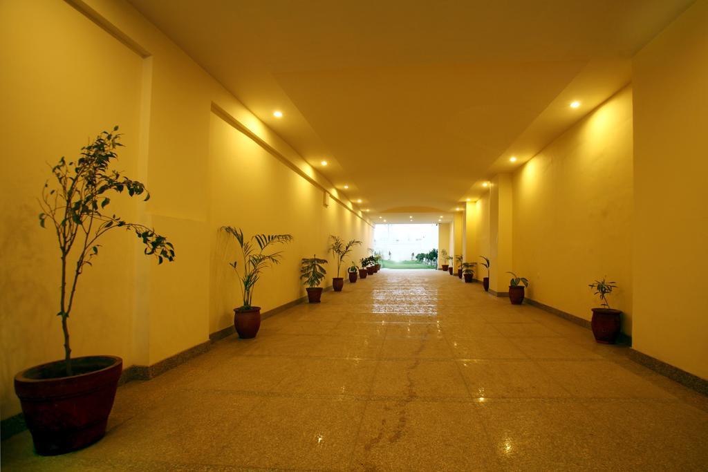 Continent Nakodar Hotel & Resorts Exterior foto