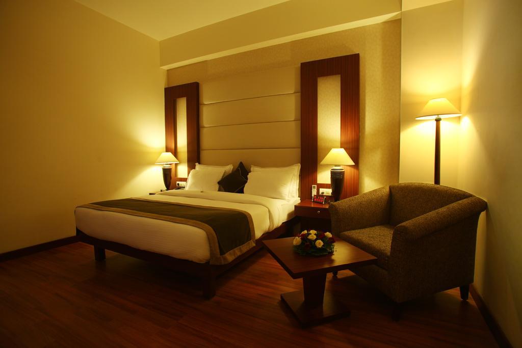 Continent Nakodar Hotel & Resorts Habitación foto