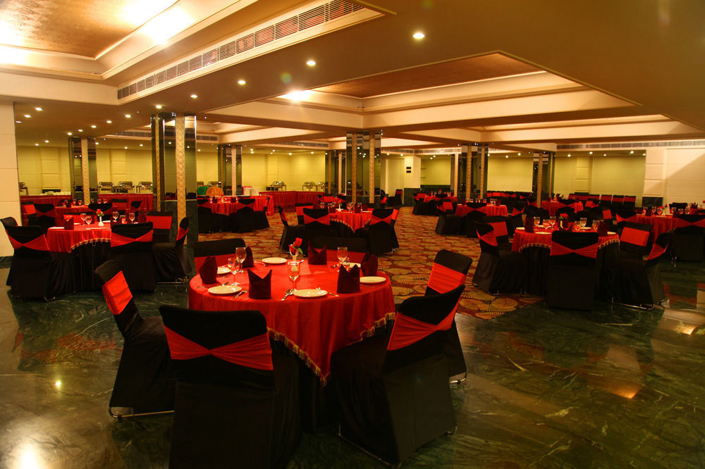 Continent Nakodar Hotel & Resorts Exterior foto